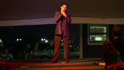 Cody Slaughter talking to the audience at Elvis Week 2008 (video)