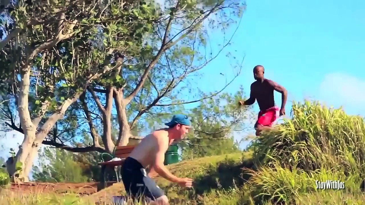 People With Balls, People Are Amazing (HD Video)