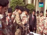 Corps Commander Karachi visits Rangers HQ, inspects seized weapons