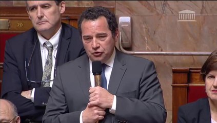 Descargar video: Jean-Frédéric Poisson - Protection sanitaire des étudiants