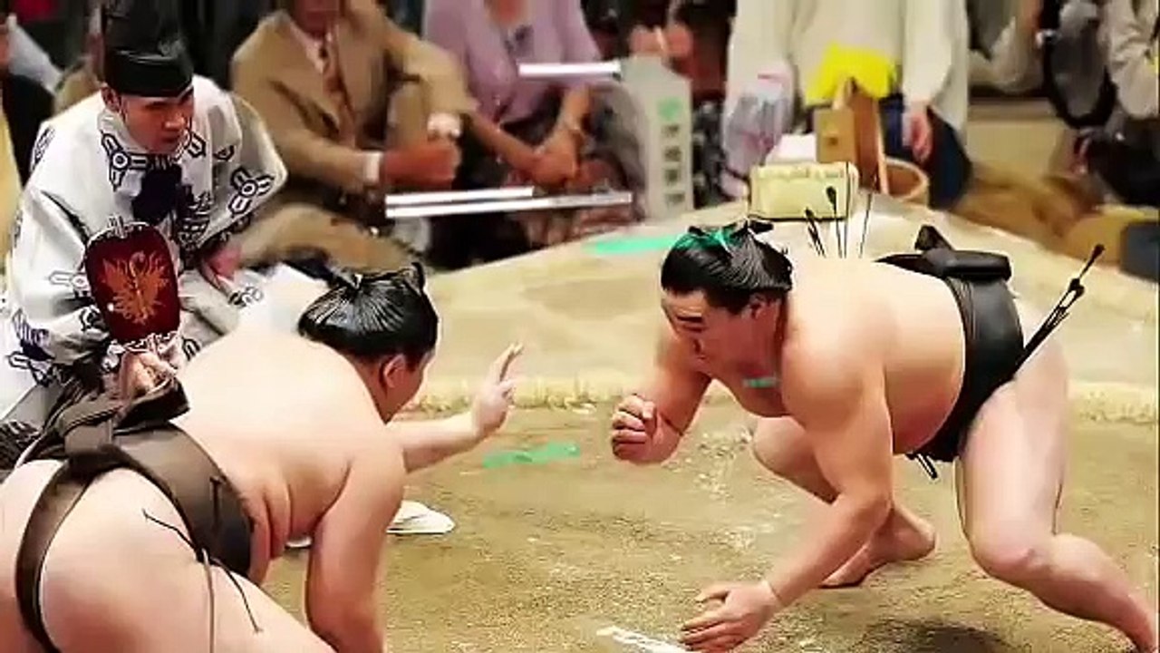 Sports Science  Rebound Challenge - Kevin Love vs Sumo Wrestler