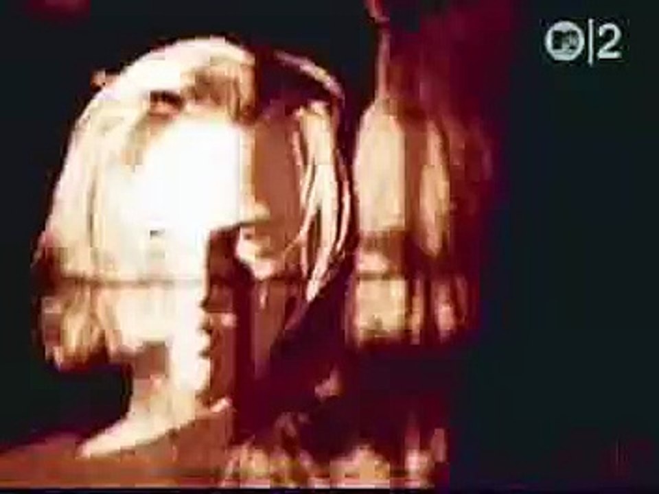 Todos Tus Muertos - Adelita
