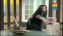 Sanam Baloch adorable moments behind the camera from live tv show