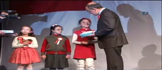 ’Mehmet Akif ödül almadı’ dedi ve...