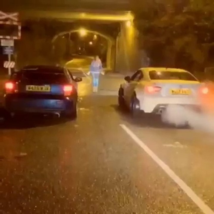 Most Epic Street Race Ever - Postober.com
