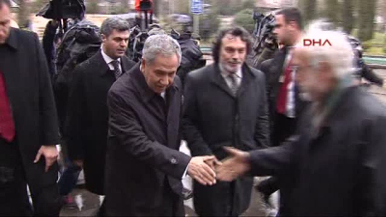 Bülent Arınç : Gençlerimizin Mehmet Akif Örneğine Çok İhtiyaçları Var