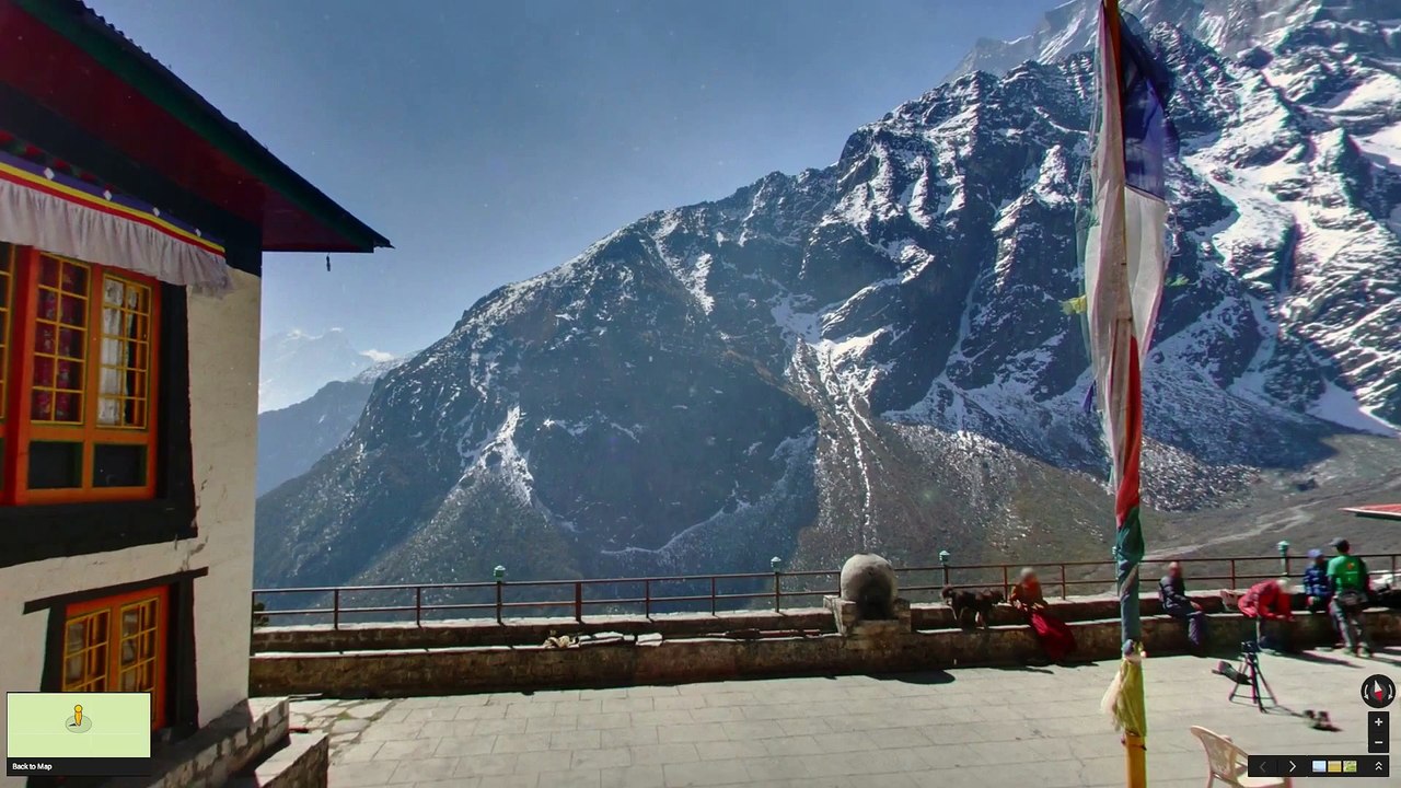L'Everest vu pas Google Maps