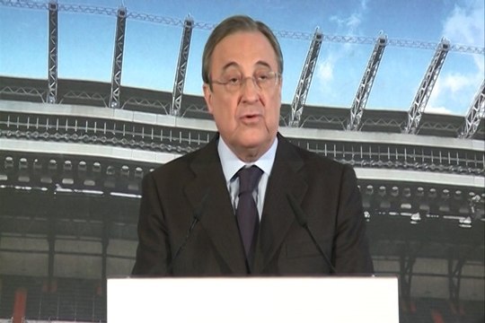 Florentino Pérez apoya al entrenador y al equipo
