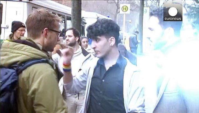 دادگاه آلمان با شکایت فرزندِ همجنسگرا پدر را جریمه کرد