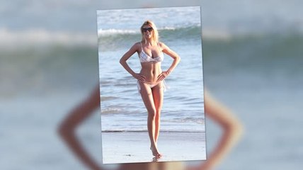 Charlotte McKinney tourne Dancing with the Stars en bikini