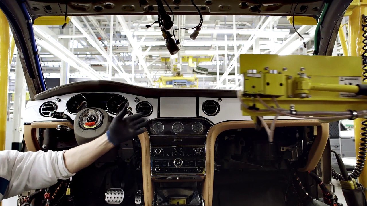 Torque Monster_ The Mulsanne Motor - _INSIDE BENTLEY