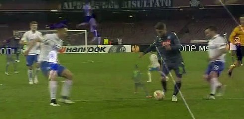 下载视频: Goal Higuain G. (Penalty) - Napoli 2 - 1 Dynamo Moscow - Europa League - Play Offs - 12/03/2015