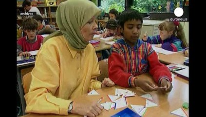 Germany reverses headscarf ban for Muslim teachers