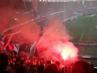 PSG - Auxerre : Fumi / Allez Paris Allez