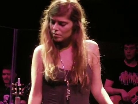 Emma Daumas CONCERT - J'attends + La Racaille