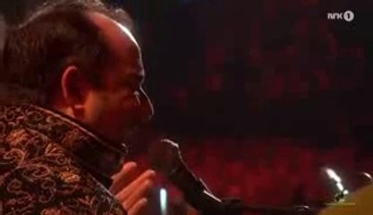 TUMEIN DILLAGI BHOOL JANI PARE GI - RAHAT FATEH ALI KHAN - Performance in  Nobel Peace Price Concert Oslo 2014