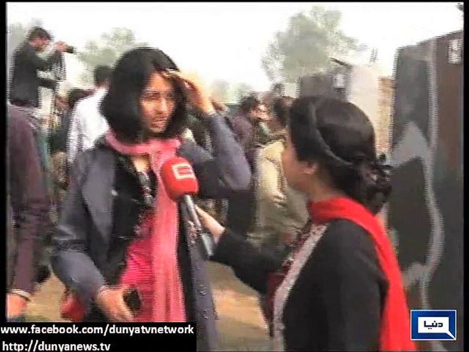 Dunya News - Lahore: Students spend day with Pakistan Army soldiers