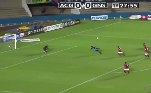 Wendell Lira et son but en retourné 360°, gagnant du Prix Puskás 2015