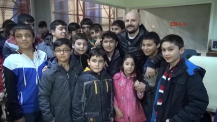 Amasya Komedyen Atalay Demirci Eğitim Gördüğü Okula Ziyaret Etti