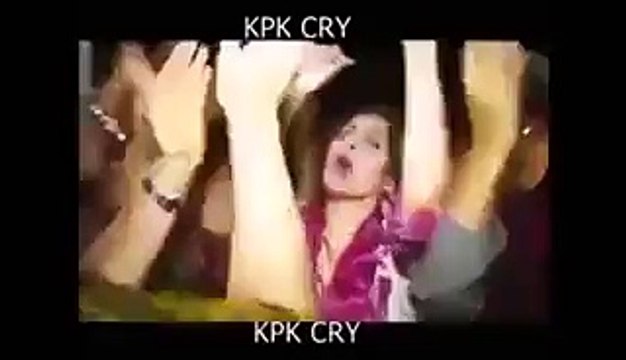 PTI Dharna-This is Why Girls Participated in PTI Dharna. Must Must Watch