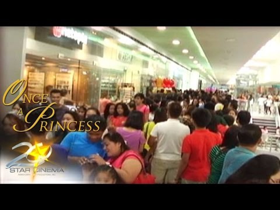 Once A Princess Now Showing! (Na-in love silang lahat sa bagong love triangle ng taon)