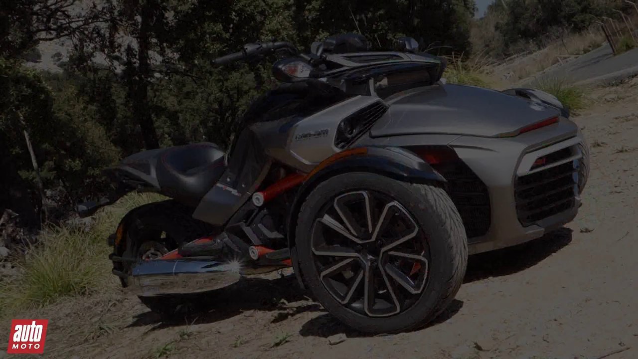 2015 BRP Can-Am SPYDER F3  Essai AutoMoto