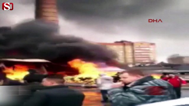 Rusya'da alışveriş merkezi alev alev yandı