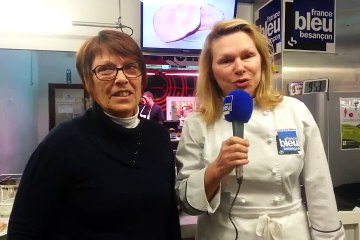 Salade de filet de truite au brocoli et red chard, mousse de lait de muscade