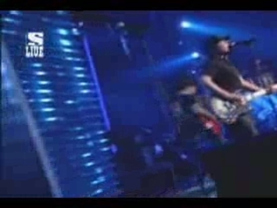 Fall Out Boy - This Ain't A Scene,