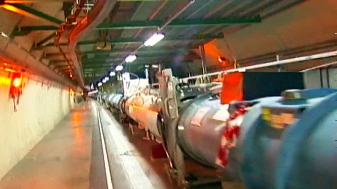 Atom smasher re-starts in new physics bid