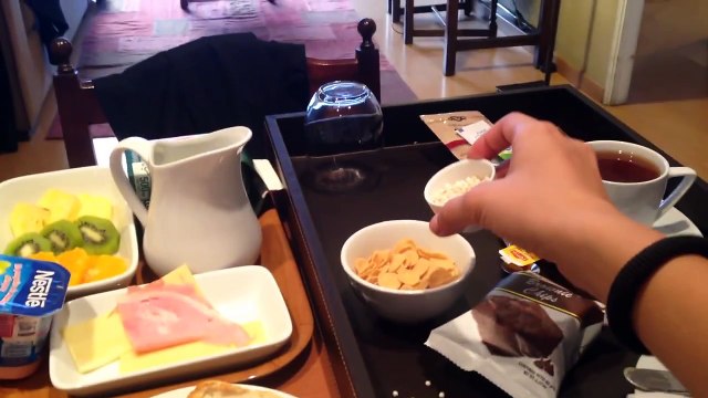 Follow Me Around: SANTIAGO Costanera Center Mall #CHILEmber