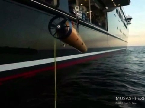 Plongée autour de l'épave du plus puissant cuirassé de l'histoire