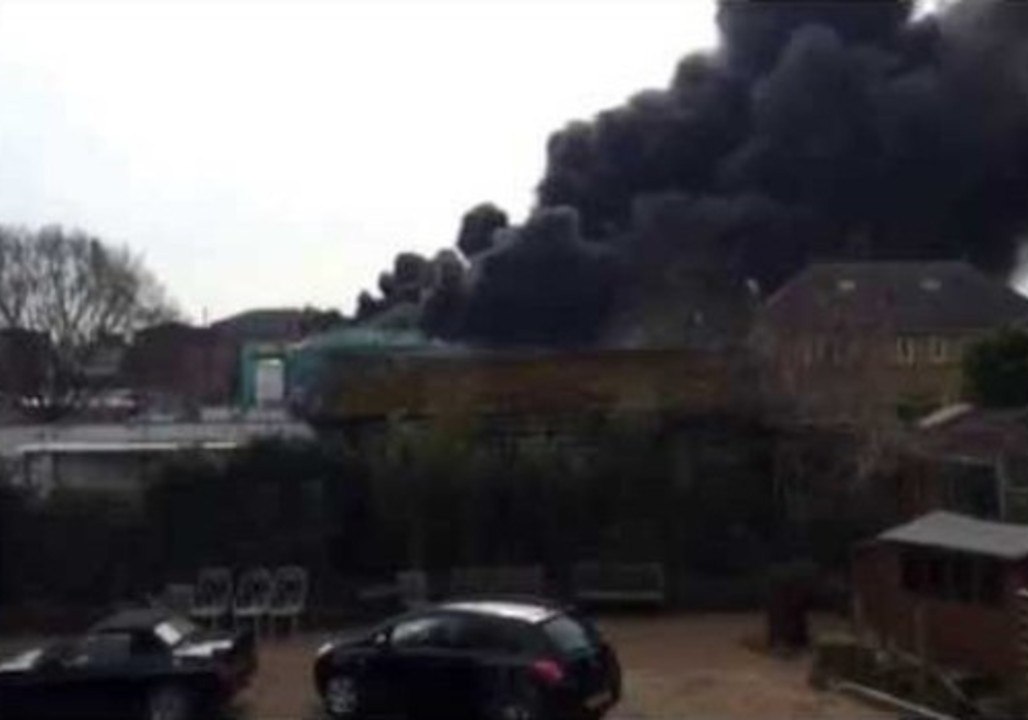 Explosion Reported at Primary School in Weybridge
