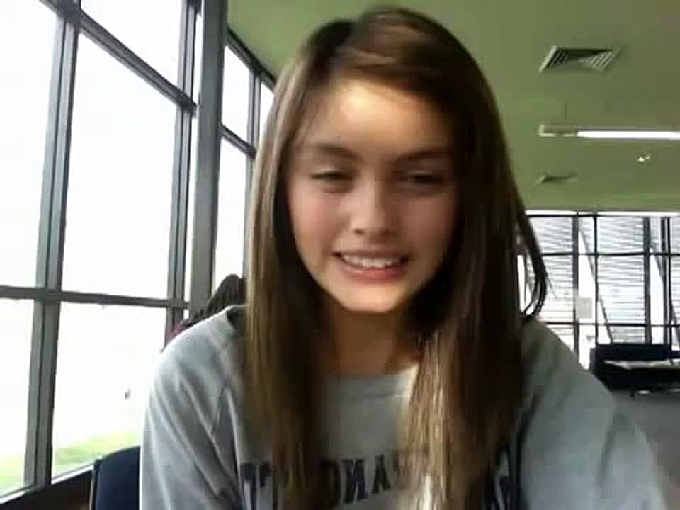 GIRL WITH A FUNNY TALENT SARAH ELLEN EYEBROW DANCE