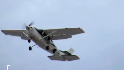 Single Propeller plane Flying in my backyard