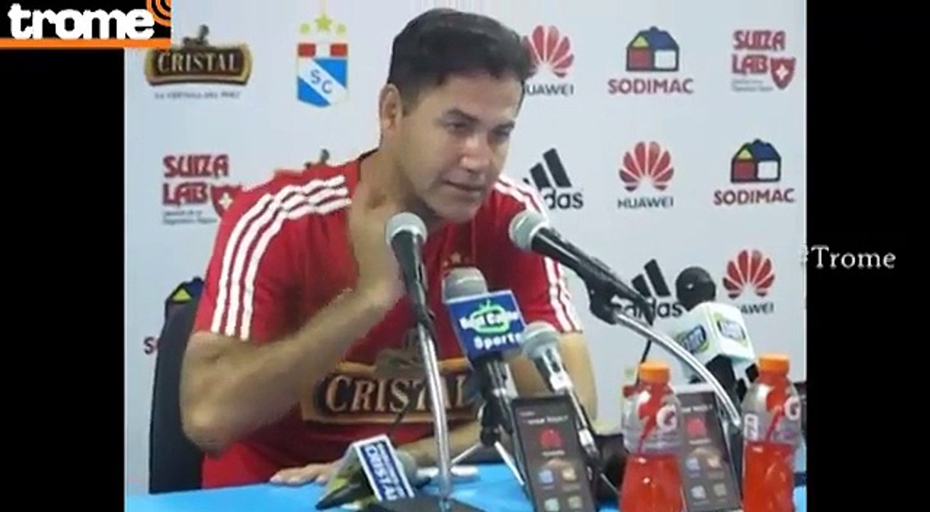 Sporting Cristal: Daniel Ahmed no teme mano negra en partido contra el Racing