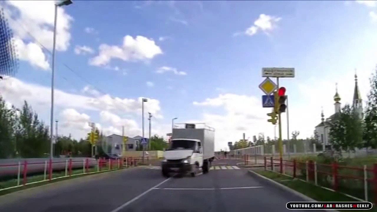 Car Crash Compilation   August 2014   Car Crashes Weekly 20