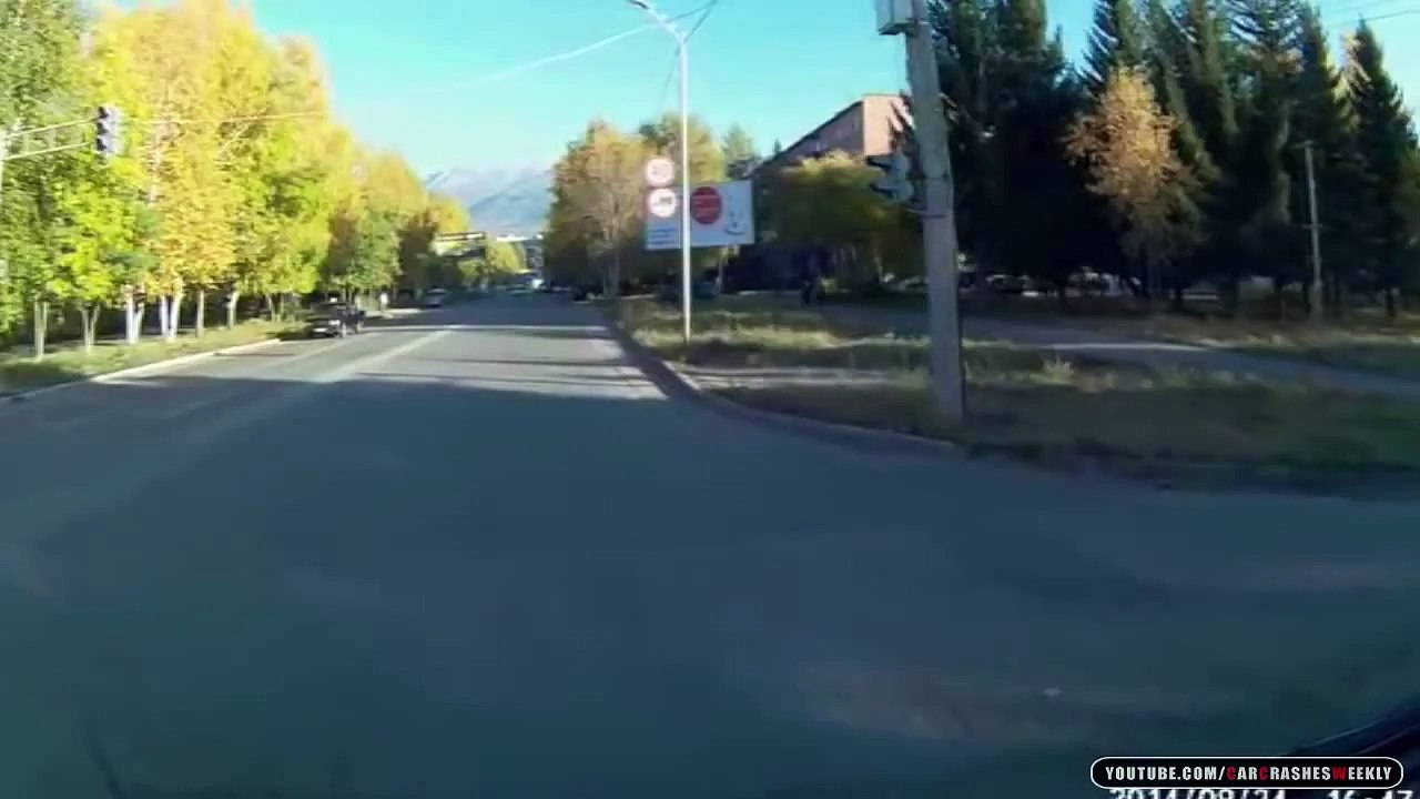 Car Crash Compilation of September 2014   Car Crashes Weekly 25