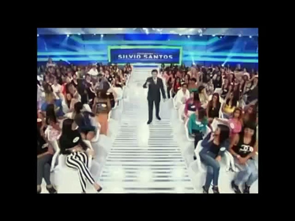 SILVIO SANTOS AGRADECE BISPO EDIR MACEDO AO VIVO NO SBT