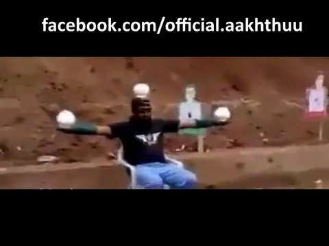 پاکستانی کمانڈوز کے دل سے موت کا خوف کیسے دور کرتے... دیکھیں کمانڈوز ٹریننگ کی ایک کمال ویڈیو