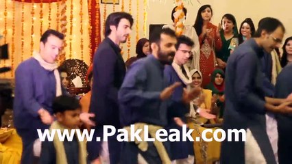 Fawad Khan dancing on his friends Mehndi