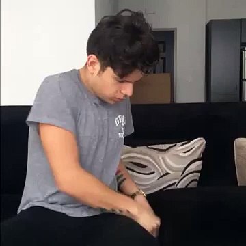 FINDING RANDOM THINGS IN YOUR COUCH - Best Vines 2015 - The Greatest Vines