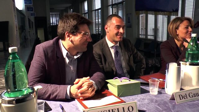 Napoli - Dentro la Terra dei Fuochi , il libro dei giornalisti Ausiello e Del Gaudio (13.03.15)