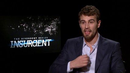 Theo James-Strips-OMG! 2015