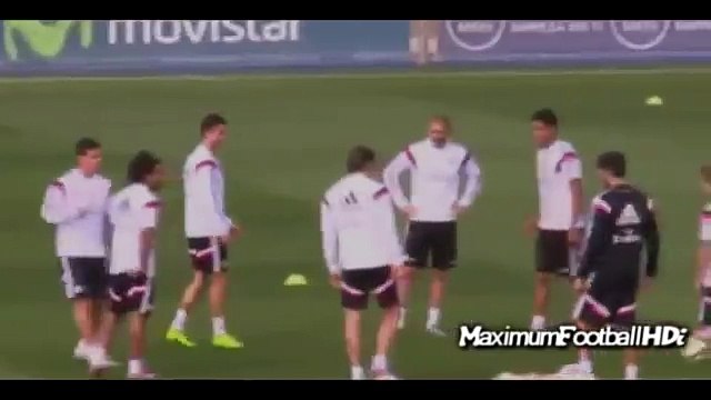 Cristiano Ronaldo and James Rodriguez Funny Moments - Cristiano Ronaldo fake vs James 2014 - YouTube
