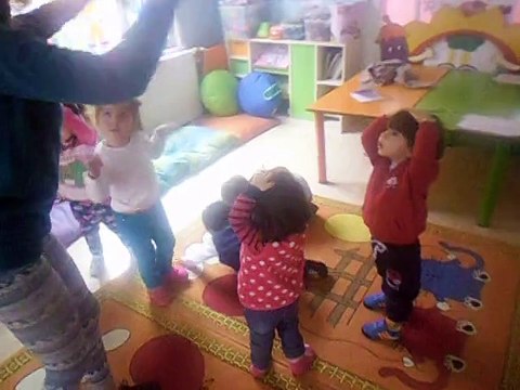 Kadıköy Üsküdar Acıbadem Uçan Balon Anaokulu Müzikli oyun Mantarlar Oyun gurubu