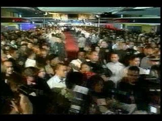 Love Me Again Red Carpet footage (cam 1) 011409