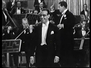 "Aunt Sally" (1933) with Leslie Holmes & Debroy Somers & his band