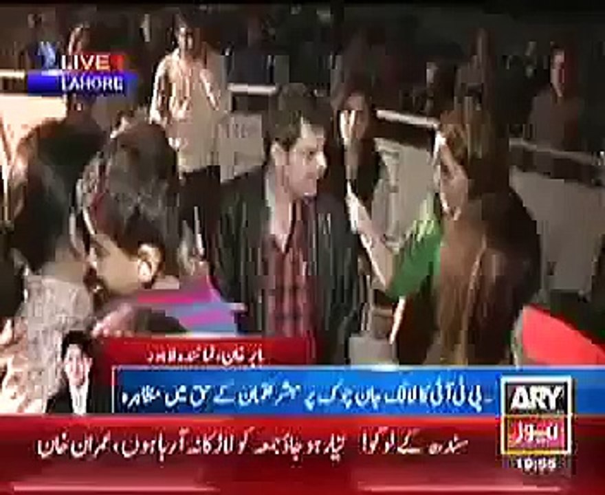 Mubesher Luqman Kiss Youg Girls