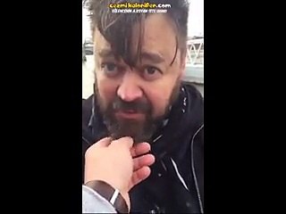 Sakallıları Pek Seven Adam